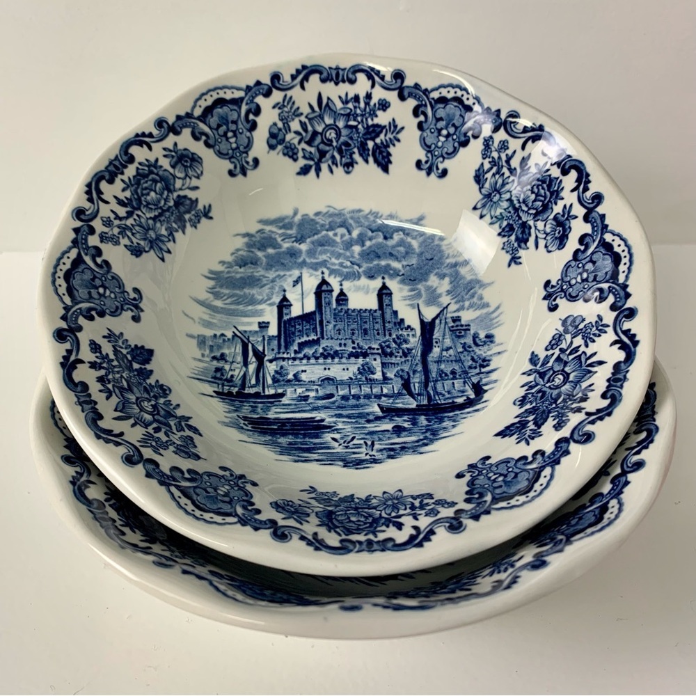 Two Vintage Wedgwood “Royal Homes of Britain” Porcelain Bowls